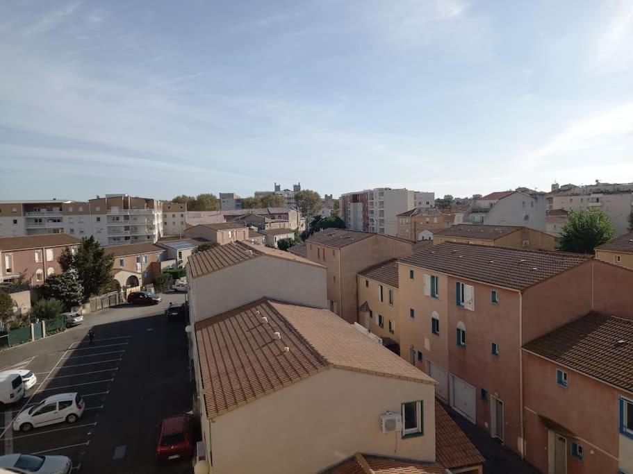 Appart 2/4 Pers Proche Centre Avec Balcon, Parking Narbonne Exteriér fotografie